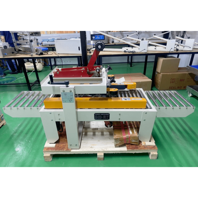 MÁY DÁN THÙNG CARTON TRÊN VÀ DƯỚI CS-438